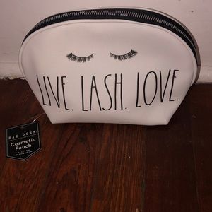 NWT RAE DUNN “LIVE.LASH.LOVE” COSMETIC BAG 👄